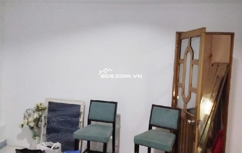 Nhà MT 4x11m, 2 lầu +ST, gần Lý Thường Kiệt, ngã tư Bảy Hiền